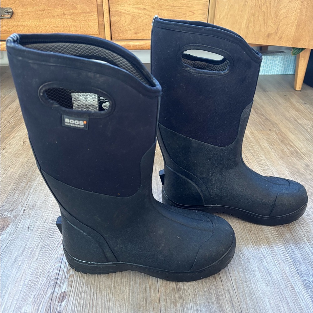 BOGS Ultra High Classic Waterproof Insulated Mens boots 9